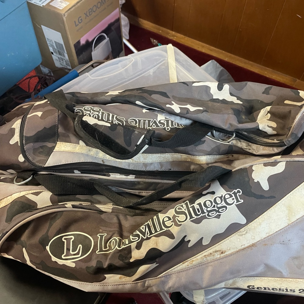 Louisville slugger baseball with wheels bag